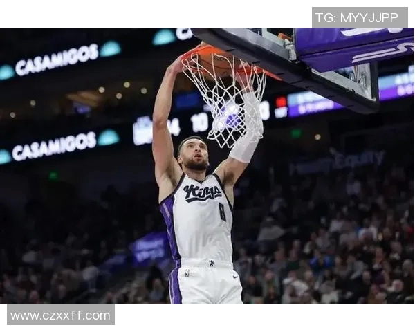 尼克斯不敌骑士,拉文25分成全队得分王,揭示NBA新赛季的挑战